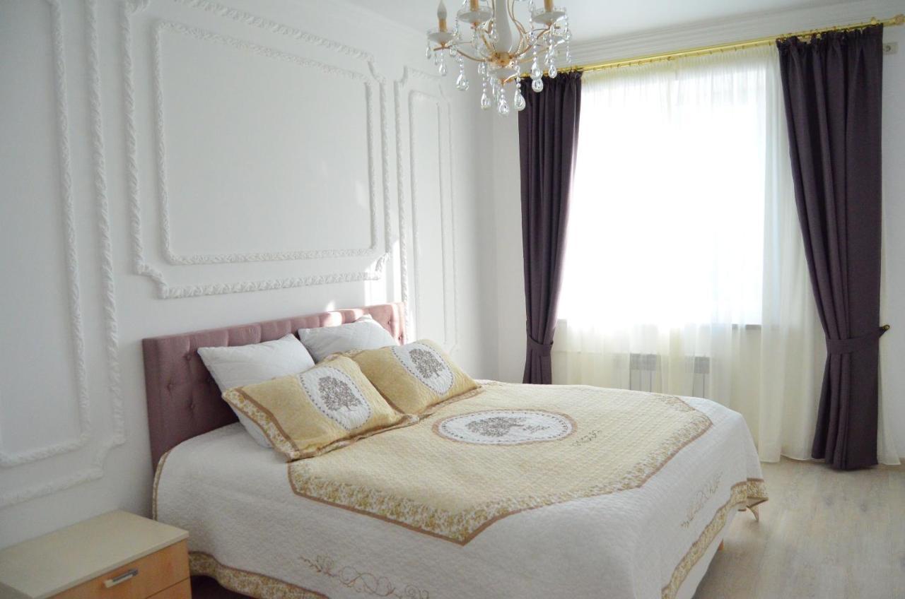 Golden Park Hotel Pavlodar Quarto foto