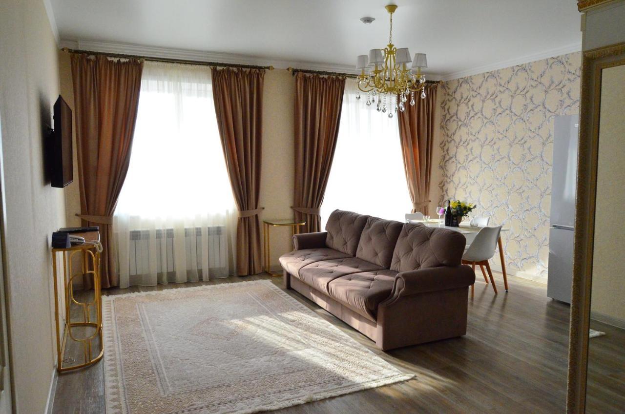 Golden Park Hotel Pavlodar Exterior foto