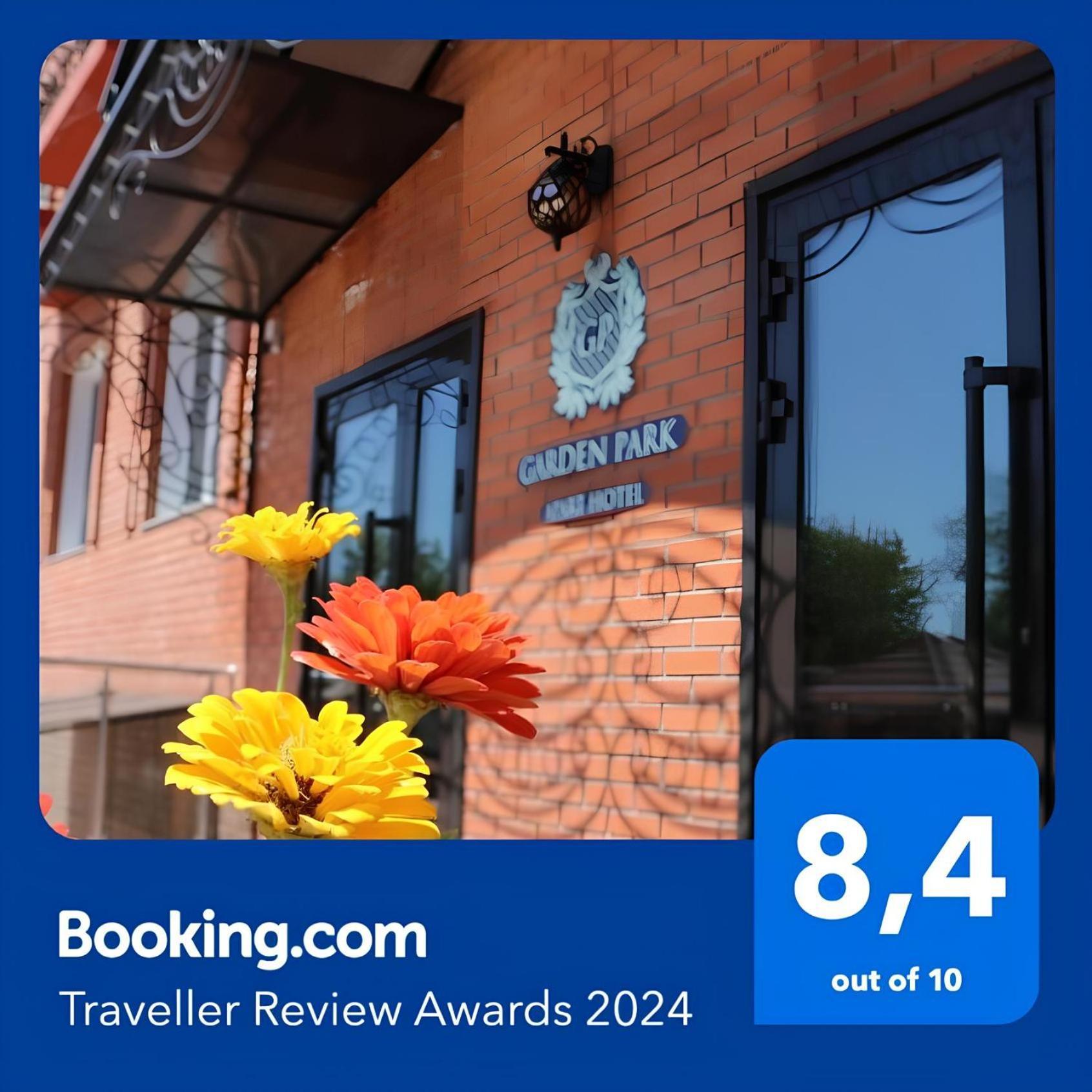 Golden Park Hotel Pavlodar Exterior foto
